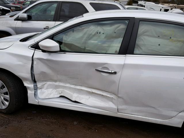 3N1AB7AP7HY300528 - 2017 NISSAN SENTRA S WHITE photo 9