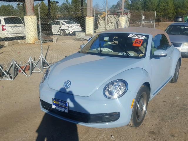 3VW5P7AT3DM802805 - 2013 VOLKSWAGEN BEETLE BLUE photo 2