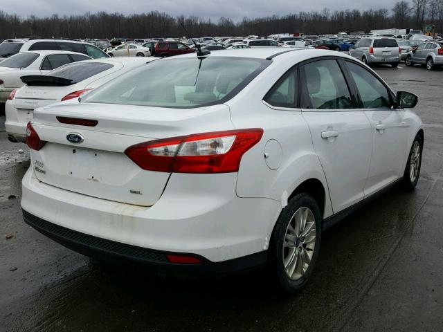 1FAHP3H2XCL163205 - 2012 FORD FOCUS SEL WHITE photo 4