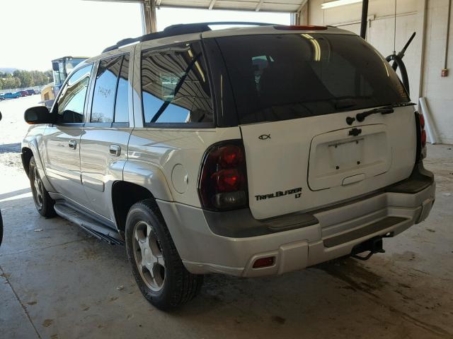 1GNDT13SX52324040 - 2005 CHEVROLET TRAILBLAZE WHITE photo 3