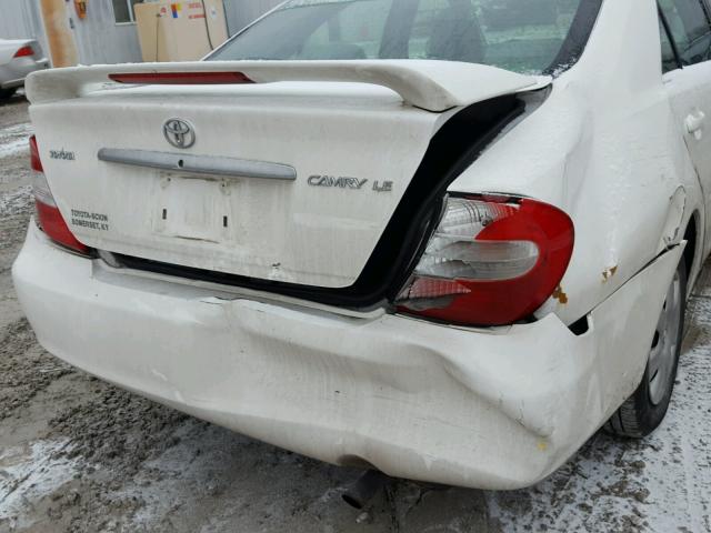 4T1BE32K74U370219 - 2004 TOYOTA CAMRY LE WHITE photo 9
