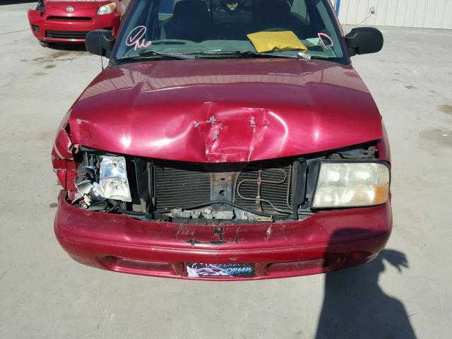 1GTCS145628154719 - 2002 GMC SONOMA RED photo 10