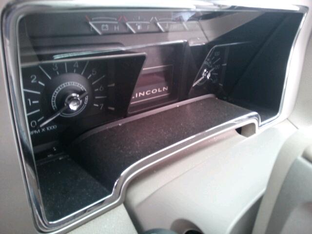 5LMFU28538LJ03829 - 2008 LINCOLN NAVIGATOR 银色 照片 8