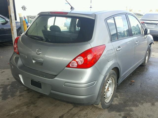 3N1BC13E58L389426 - 2008 NISSAN VERSA S GRAY photo 4