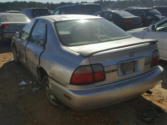 1HGCD5601VA058997 - 1997 HONDA ACCORD SE SILVER photo 3