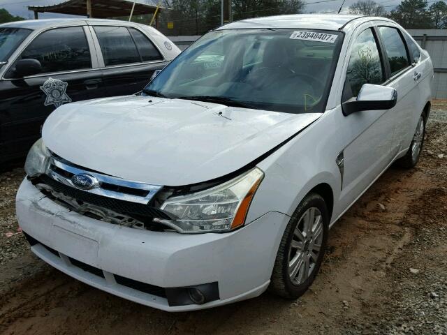 1FAHP35N08W222508 - 2008 FORD FOCUS SE WHITE photo 2