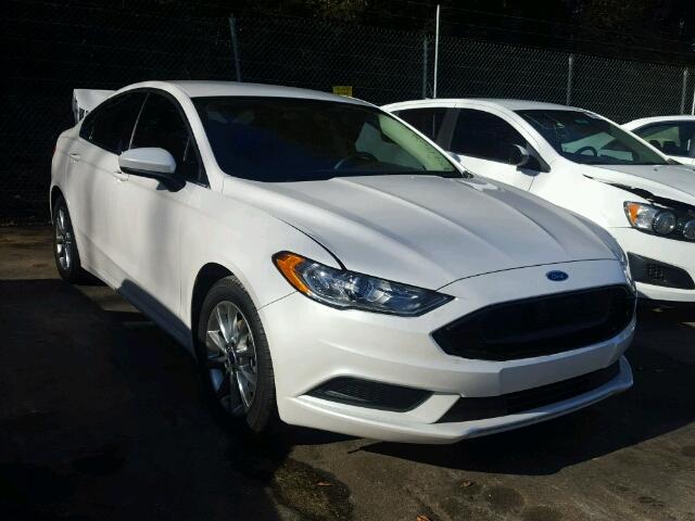 3FA6P0HD6HR309082 - 2017 FORD FUSION SE WHITE photo 1