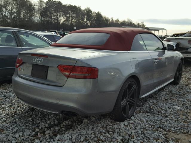 WAUCGAFHXBN001719 - 2011 AUDI S5 PREMIUM GRAY photo 4