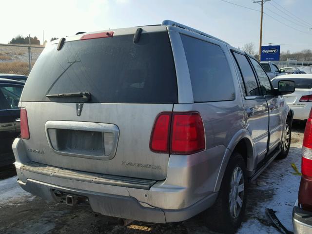 5LMFU28R64LJ25837 - 2004 LINCOLN NAVIGATOR GRAY photo 4