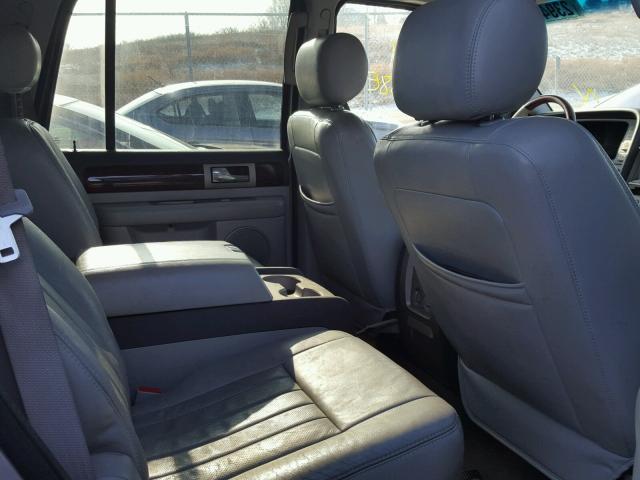 5LMFU28R64LJ25837 - 2004 LINCOLN NAVIGATOR GRAY photo 6