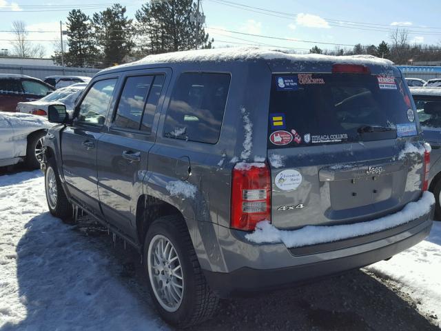 1J4NF1GB1BD275352 - 2011 JEEP PATRIOT SP GRAY photo 3