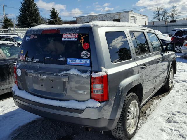 1J4NF1GB1BD275352 - 2011 JEEP PATRIOT SP GRAY photo 4