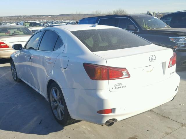 JTHBF5C26A2096495 - 2010 LEXUS IS 250 WHITE photo 3