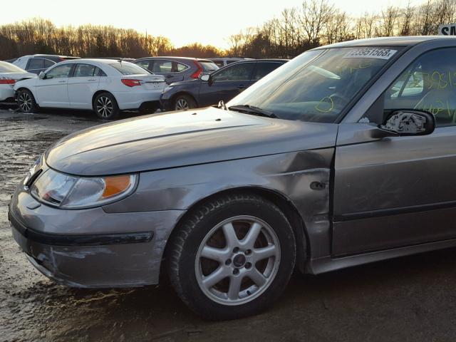 YS3ED45A543503992 - 2004 SAAB 9-5 ARC GRAY photo 9