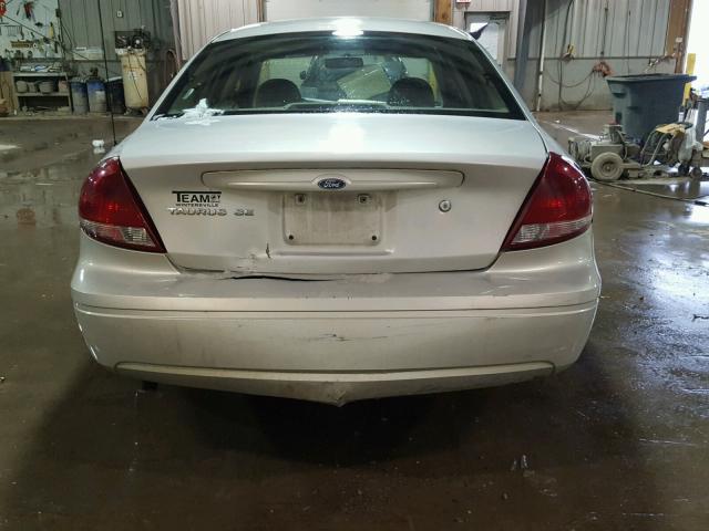 1FAFP53U87A105428 - 2007 FORD TAURUS SE CREAM photo 9