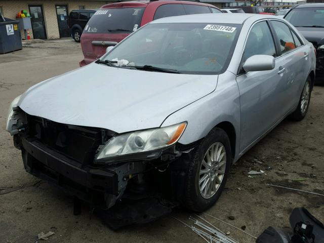 4T4BE46K47R001568 - 2007 TOYOTA CAMRY NEW SILVER photo 2