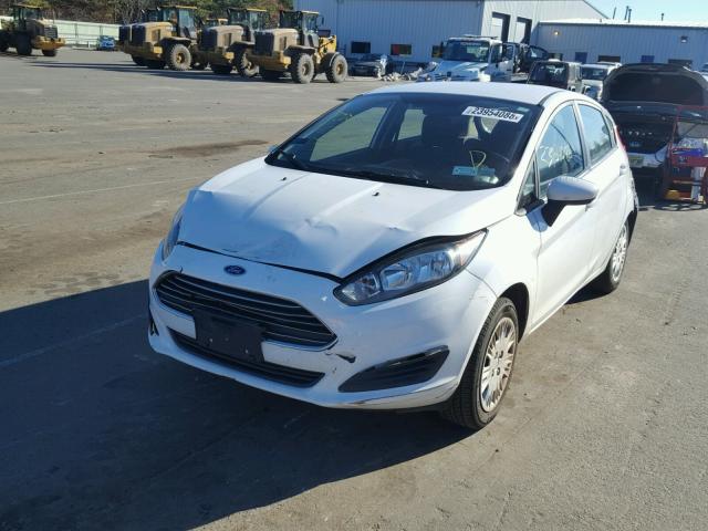 3FADP4TJ5EM228398 - 2014 FORD FIESTA S WHITE photo 2