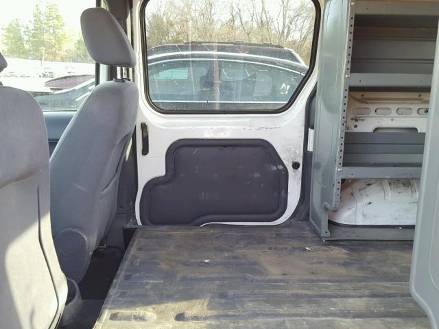 NM0LS6ANXBT072133 - 2011 FORD TRANSIT CO WHITE photo 6