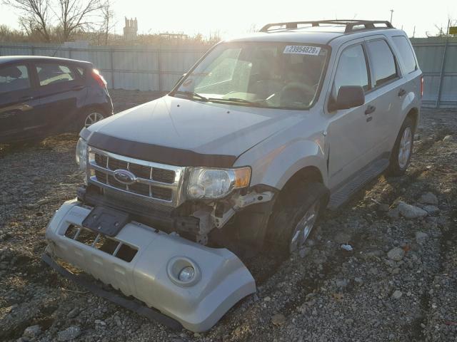 1FMCU93198KA95549 - 2008 FORD ESCAPE XLT SILVER photo 2