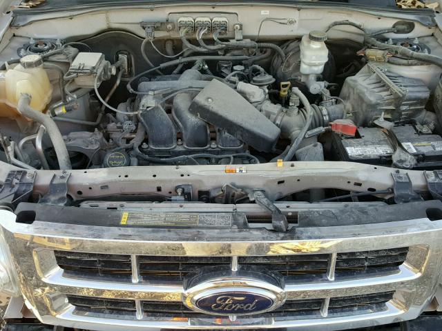 1FMCU93198KA95549 - 2008 FORD ESCAPE XLT SILVER photo 7