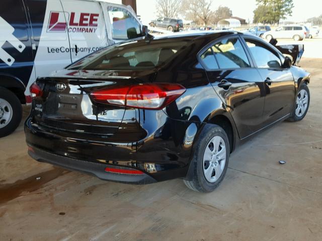 3KPFK4A77HE018246 - 2017 KIA FORTE LX BLACK photo 4