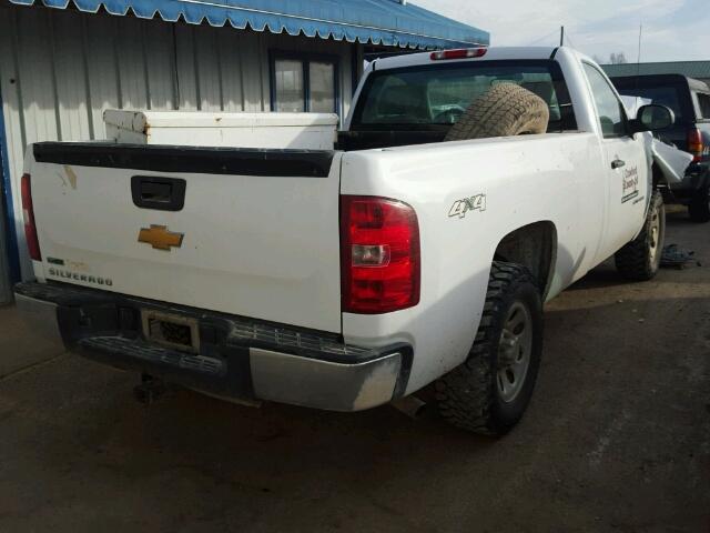 1GCNKPEA8CZ100521 - 2012 CHEVROLET SILVERADO WHITE photo 4