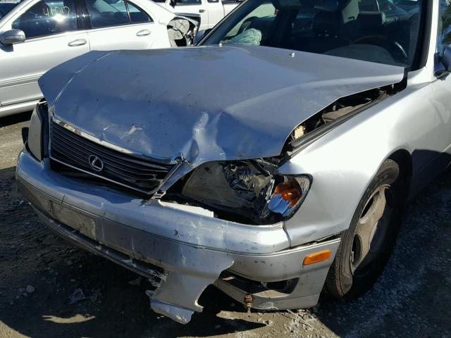 JT8BH28F4W0133289 - 1998 LEXUS LS 400 SILVER photo 9