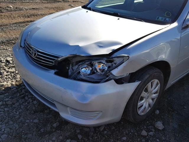 4T1BE30K65U419088 - 2005 TOYOTA CAMRY LE SILVER photo 9