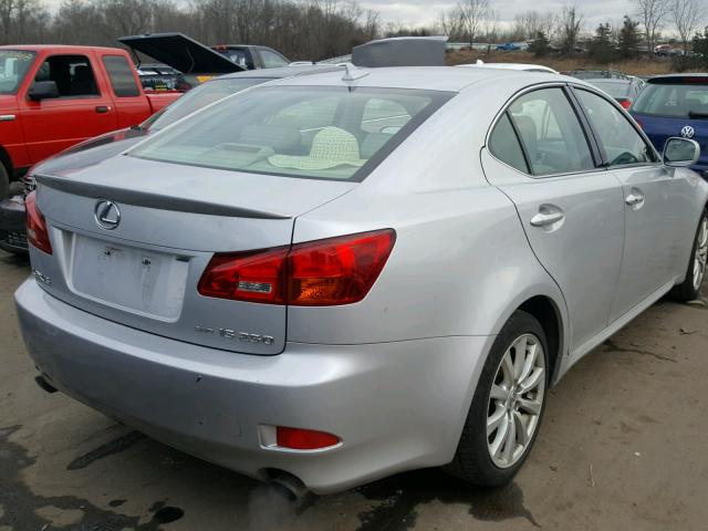 JTHCK262085022976 - 2008 LEXUS IS 250 SILVER photo 4