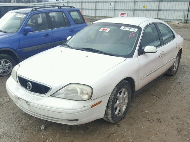 1MEFM50U12G621335 - 2002 MERCURY SABLE GS WHITE photo 2