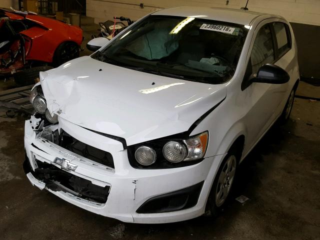 1G1JA6SHXF4119014 - 2015 CHEVROLET SONIC LS WHITE photo 2