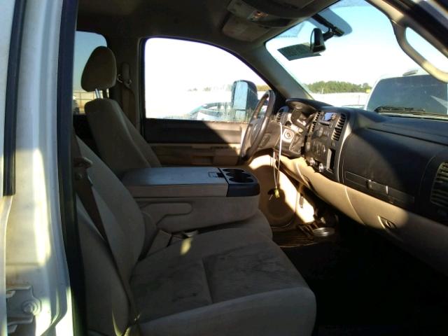 1GCHK53K89F114376 - 2009 CHEVROLET SILVERADO WHITE photo 5