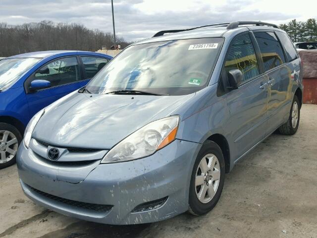 5TDZK23C18S211381 - 2008 TOYOTA SIENNA CE BLUE photo 2