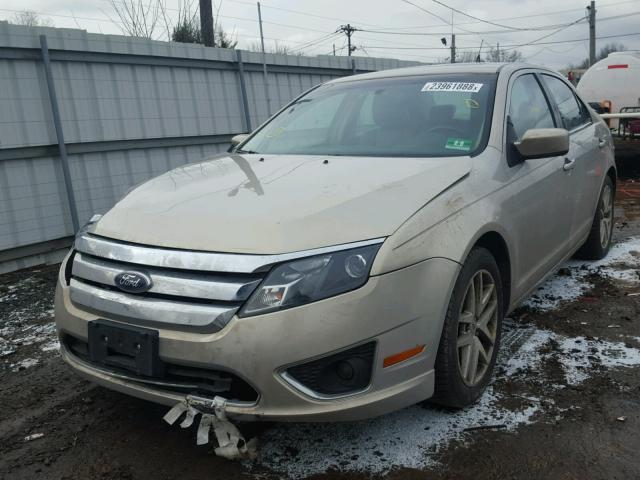 3FAHP0JA6AR380653 - 2010 FORD FUSION SEL BEIGE photo 2