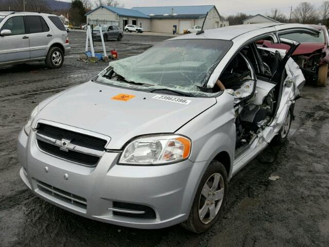 KL1TD5DE4BB185513 - 2011 CHEVROLET AVEO LS SILVER photo 2