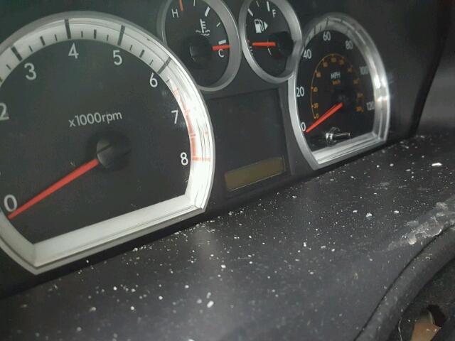 KL1TD5DE4BB185513 - 2011 CHEVROLET AVEO LS SILVER photo 8