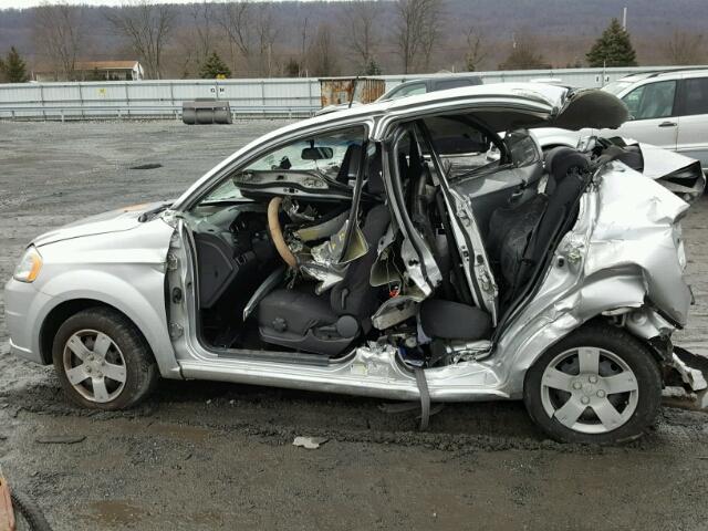 KL1TD5DE4BB185513 - 2011 CHEVROLET AVEO LS SILVER photo 9