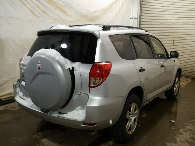 JTMBD35V775111922 - 2007 TOYOTA RAV4 SILVER photo 4