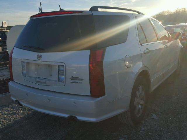 1GYEE637080182596 - 2008 CADILLAC SRX WHITE photo 4