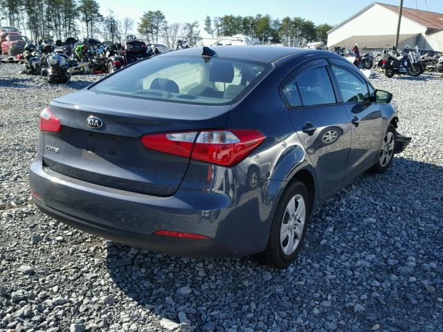 KNAFX4A61F5426644 - 2015 KIA FORTE LX BLUE photo 4