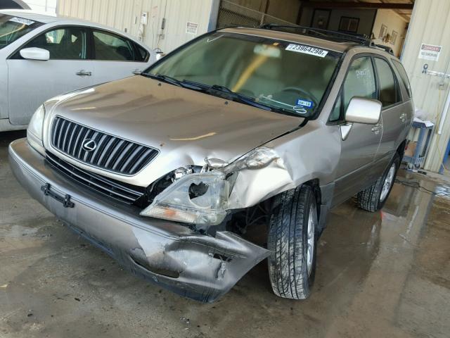 JT6HF10U6Y0146688 - 2000 LEXUS RX 300 GOLD photo 2