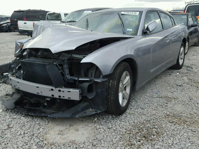 2C3CDXBG9DH579967 - 2013 DODGE CHARGER SE SILVER photo 2