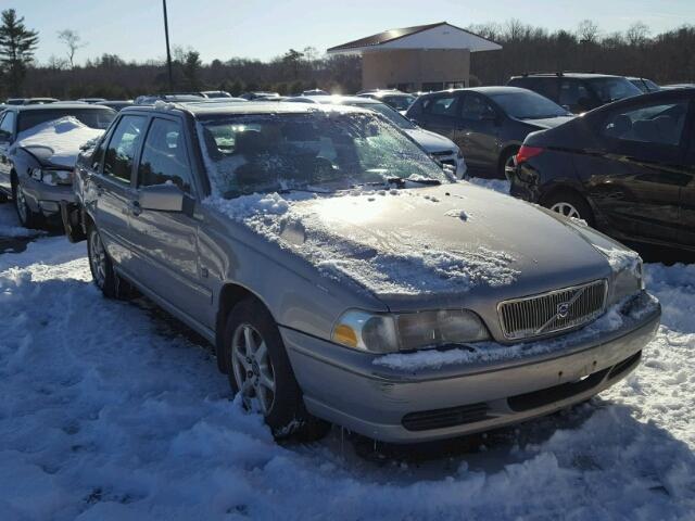 YV1LS55A8X2590446 - 1999 VOLVO S70 SILVER photo 1