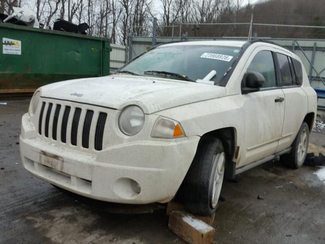 1J8FT47W57D244659 - 2007 JEEP COMPASS WHITE photo 2