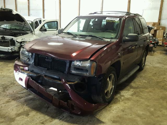 1GNDT13S162328382 - 2006 CHEVROLET TRAILBLAZE BURGUNDY photo 2