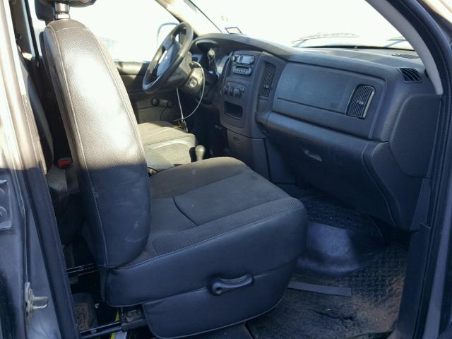 1D7HU18D05J564307 - 2005 DODGE RAM 1500 S GRAY photo 5