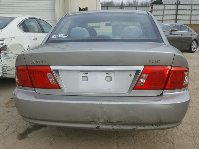 KNAGD128155412060 - 2005 KIA OPTIMA LX SILVER photo 9