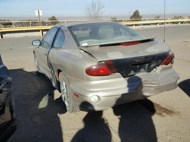 1G2JB12F727424098 - 2002 PONTIAC SUNFIRE SE GOLD photo 3