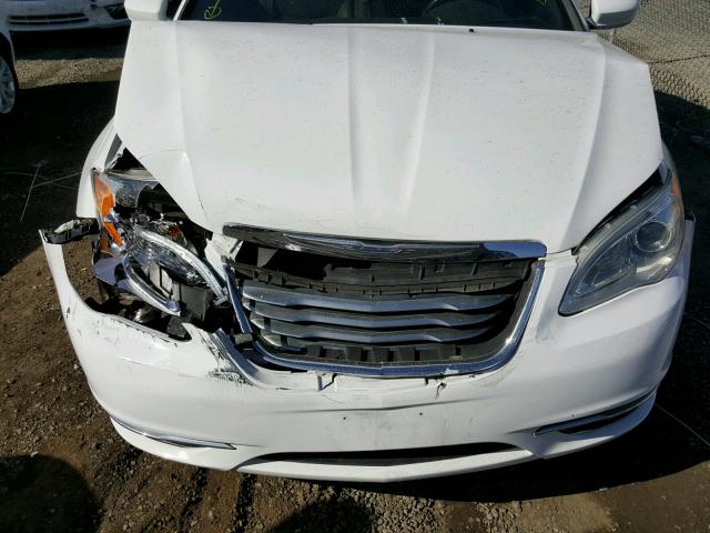 1C3BC2EG4BN585564 - 2011 CHRYSLER 200 TOURIN WHITE photo 7