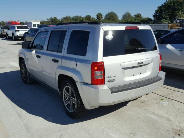 1J8FF28W28D772123 - 2008 JEEP PATRIOT SP SILVER photo 3